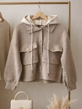Neutral Beige Removable Hoodie Knitted Jacket with Utility Pockets